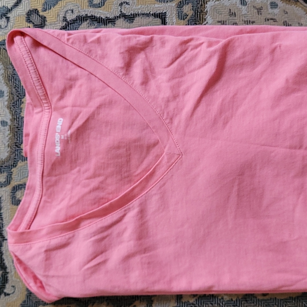 Women's V-Neck T-shirt M (10-12)